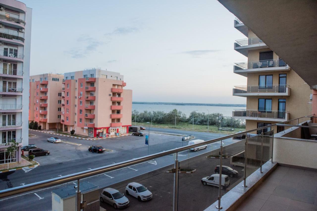 21 By The Sea Apartment Mamaia Exterior foto