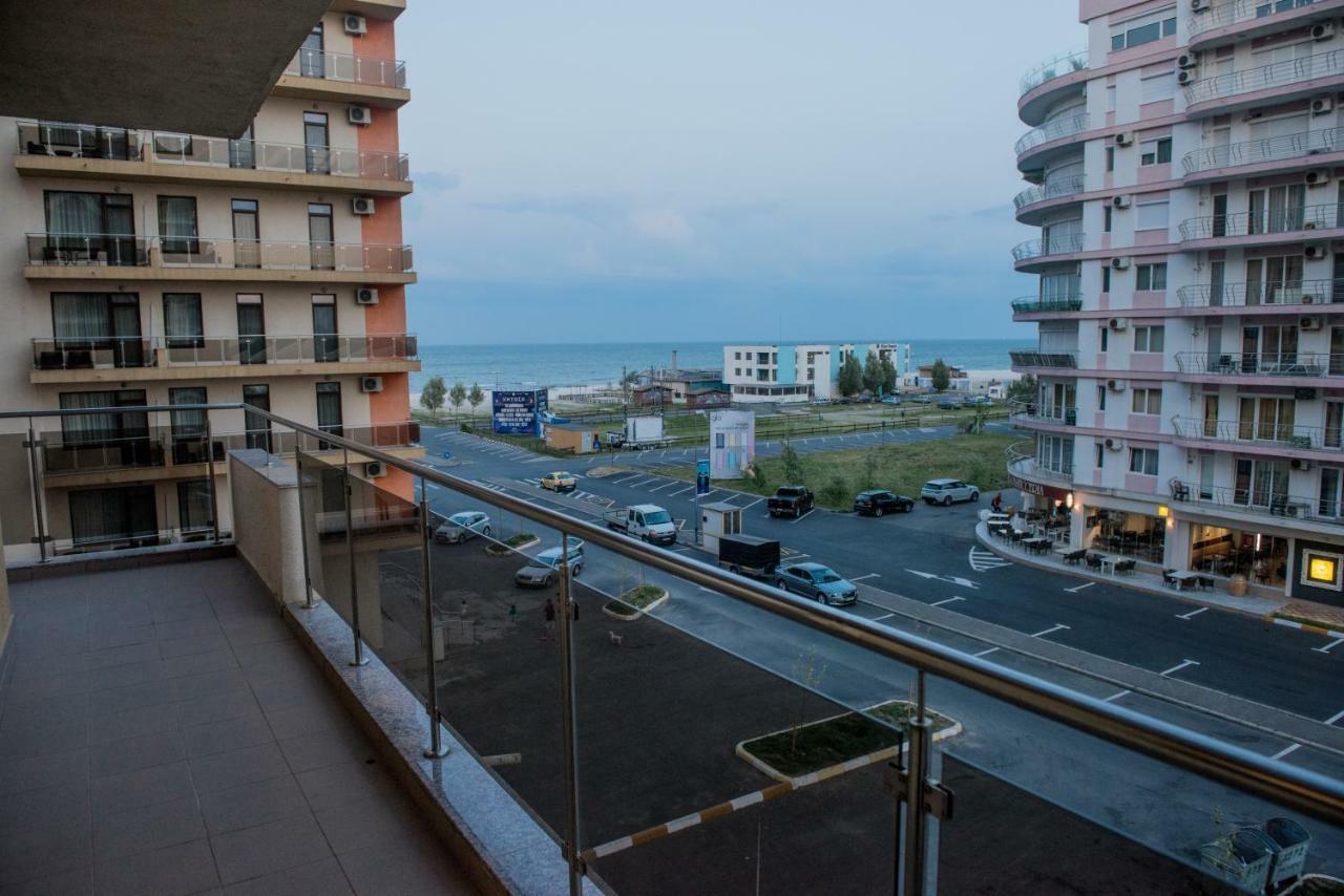 21 By The Sea Apartment Mamaia Exterior foto